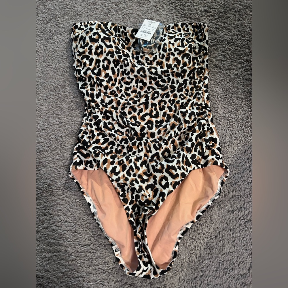 NWT J.Crew swimsuit. Size Small with removable strap